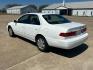 2000 White /TAN Toyota Camry LE (JT2BN22K7Y0) with an 2.2L L4 DOHC 16V engine, 4-Speed Automatic transmission, located at 17760 Hwy 62, Morris, OK, 74445, (918) 733-4887, 35.609104, -95.877060 - 2000 TOYOTA CAMERY HAS 2.2L AND IS FWD. THIS IS A DEDICATED CNG (COMPRESSED NATURAL GAS). FEATURES POWER LOCKS, POWER WINDOWS, POWER MIRRORS, MANUAL SEATS, AMFM STEREO, CASSETTE PLAYER, CRUISE CONTROL, TILT WHEEL, CLOTH SEATS. ****CLEAN TITLE*** 142,379 MILES 205/65R15 TIRES THIS SHOULD QUALIFY FOR - Photo#6